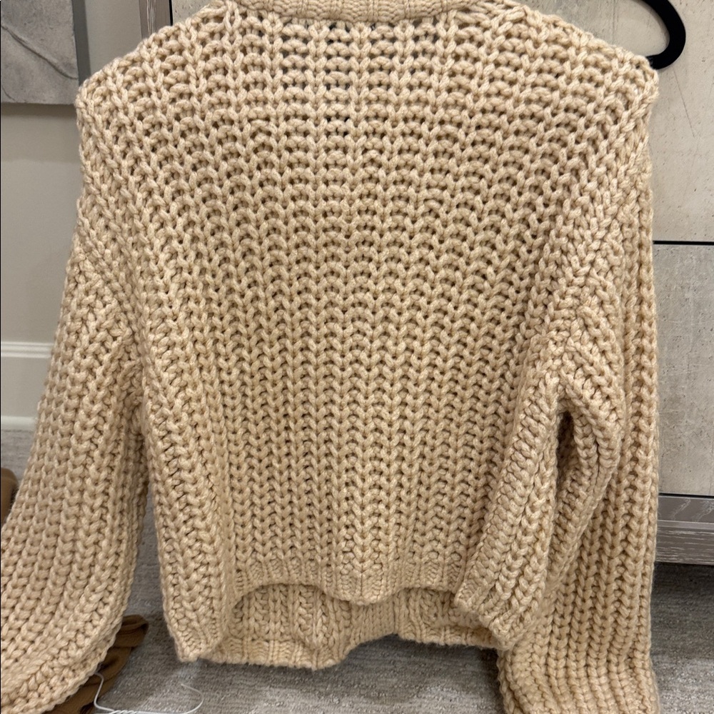 Zara sweater - Picture 5 of 5